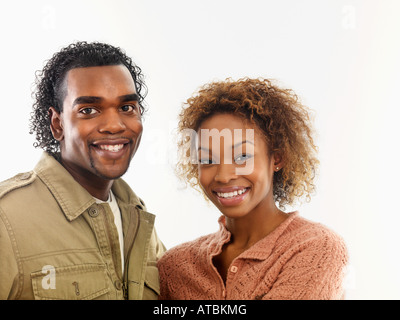 Jeune beau couple smiling Banque D'Images