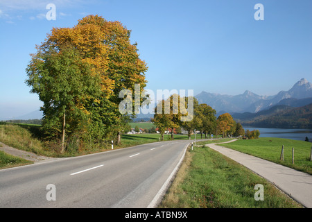 L'autoroute dans le pays Banque D'Images