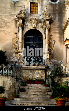 Taromina Italie Sicile ville city tourist scenic Banque D'Images