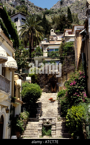 Taromina Sicile Italie médiévale touristique ville ville Banque D'Images