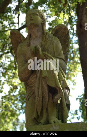 Angel au cimetière de Kensal Rise Banque D'Images