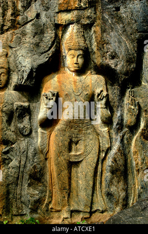 Sri Lanka Buduruwagala Les sept sculptures de roche sculptée dans la figure colossale pour un rock face sont généralement datée du 9ème cen Banque D'Images