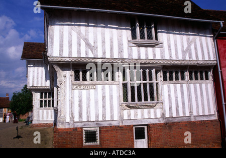 Lavenham Suffolk Street Lady Guildhall Banque D'Images