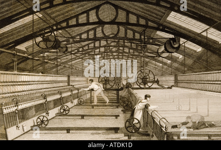 Usine de coton dans les années 1830 montrant la filature. mule travailleurs Dessiné par T Allom. Gravée par J. Tingle. Banque D'Images