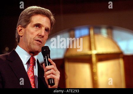 Sen, John Kerry fait campagne pour le président de la United States Banque D'Images