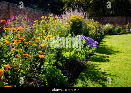 Le jardin clos au parc Lydiard, Swindon, Wiltshire, England, UK Banque D'Images