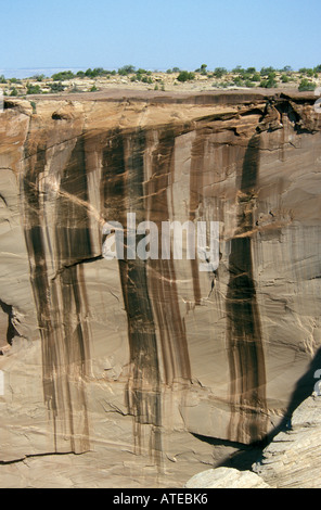 Canyon de Chelly - les quatre coins - Arizona - USA mur du Canyon avec différentes nuances de rock Banque D'Images