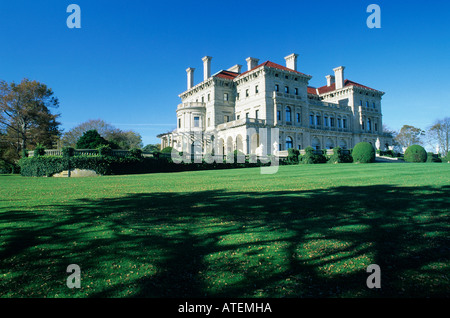 Hôtel particulier des disjoncteurs dans Newport a été achevée en 1895 pour de Cornelius Vanderbilt II petit-fils de Cornelius Vanderbilt Commodore je l'homme le plus riche de l'histoire américaine Banque D'Images