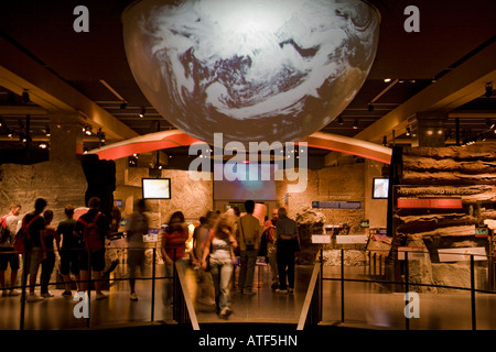 Gottesman Hall de la planète Terre, Rose Center, Hayden Planétarium, Musée d'Histoire Naturelle, Manhattan Banque D'Images