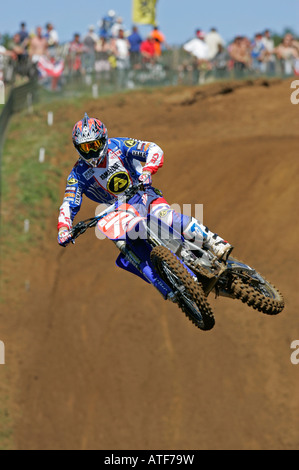 Un coureur de Motocross MX en action. Banque D'Images