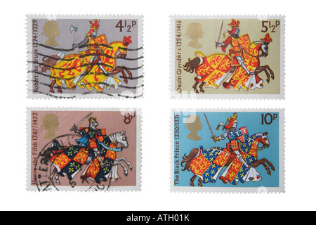 Ensemble de quatre timbres-poste britanniques des années 1970 Représentant des chevaliers de l'histoire britannique Banque D'Images