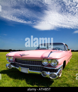 1959 Cadillac Coupe de Ville rose Banque D'Images