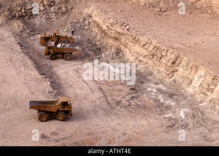 Mine à ciel ouvert d'uranium près d'Arlit, au Niger Banque D'Images