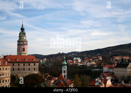 Une jolie vue de Cesky Krumlov sur un jour d'automne Banque D'Images