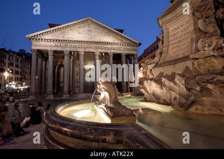 Le Panthéon et la Piazza della Rotunda Piazza del Rotonda Rome Italie Banque D'Images