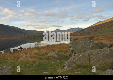 Mont Snowdon de Llyn Mymbyr Banque D'Images