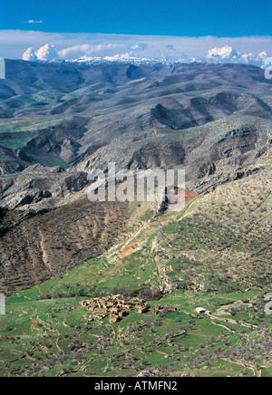 Demibogaz village abandonné en raison de la terreur du PKK dans les montagnes d'Eruh Siirt Turquie Banque D'Images