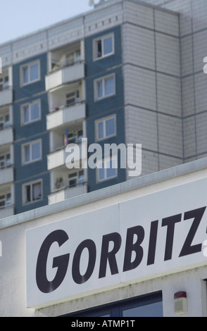 En plattenbau scyscraper Gorbitz, Dresde, Saxe, Allemagne Banque D'Images