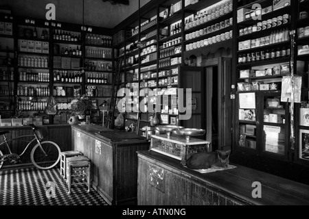 Un Prinicipios Los almacen épicerie et bar dans la province de Buenos Aires Argentine Banque D'Images