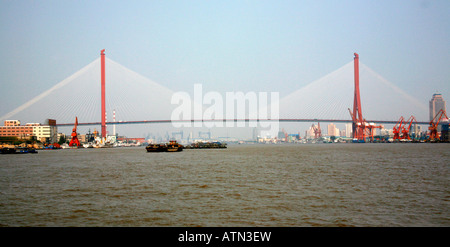 Le pont Lupu sur la rivière Huangpu Shanghai Chine Septembre 2007 Banque D'Images
