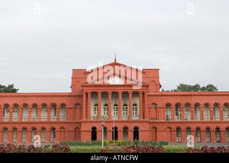 Façade d'un bâtiment, Haute Cour, Bangalore, Karnataka, Inde Banque D'Images