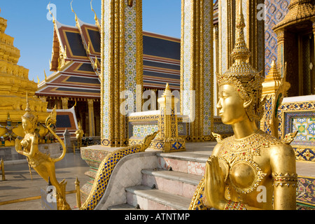 Temple Wat Phra Kaeo à Bangkok Banque D'Images