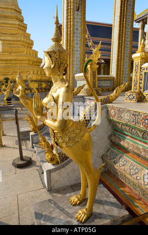 Temple Wat Phra Kaeo à Bangkok Banque D'Images