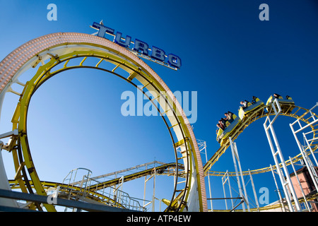 Roller Coaster Turbo sur la jetée de Brighton East Sussex Royaume Uni Banque D'Images