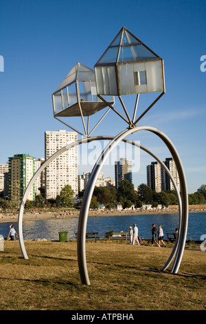 Bagues de sculpture dans le parc près de Vancouver Canada English Bay promenade Banque D'Images