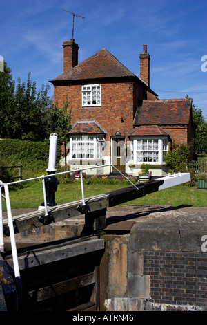 Lock the lock à Hatton Grand Union canal vol angleterre warwickshire uk Banque D'Images