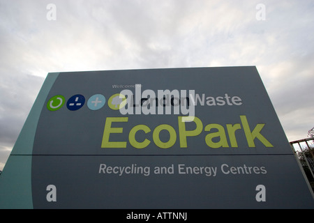 Recyclage des déchets Londres ecopark et centres d'énergie sign Banque D'Images