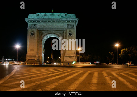 Arc de Triumf Bucarest Roumanie triomphe triomphe le centre de Bucarest Roumanie Bucuresti Bucurest capitale touristique est de l'Europe Banque D'Images