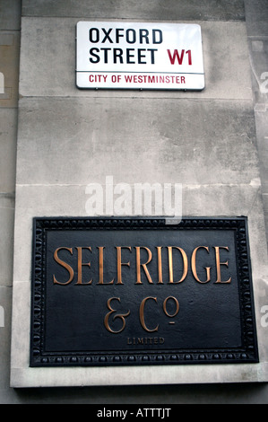 Inscrivez-vous sur le magasin Selfridges à Oxford Street Londres Banque D'Images