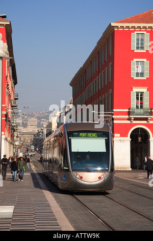 Nouvelle ligne de tramway d'Azur en passant par la Place Masséna à Nice Banque D'Images