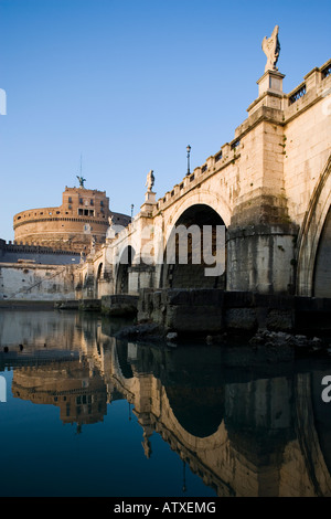 Pont, Ponte, San, Angelo, avec, rivière, Tiber, et, Castell, Sant' Angelo,, Rome, Latium, Italie, Castello, di, Angelo, Banque D'Images