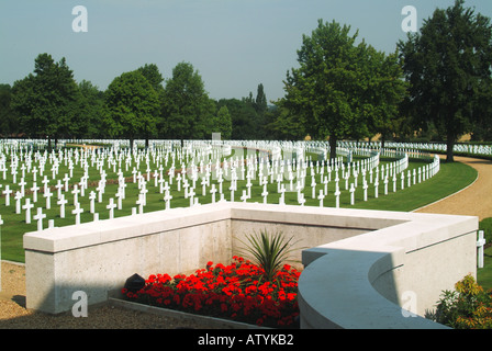 Cimetière Américain de Cambridge et commémoratifs près de Madingley USA pierres tombales du cimetière militaire marquant tombes de militaires américains Cambridgeshire UK Banque D'Images