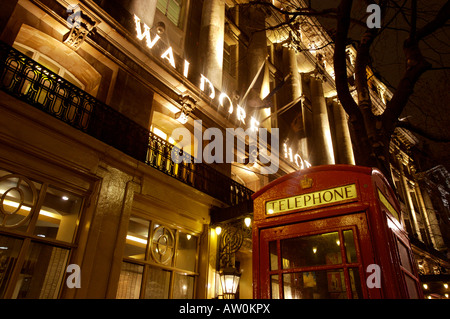 Le Waldorf Hotel, Londres Banque D'Images