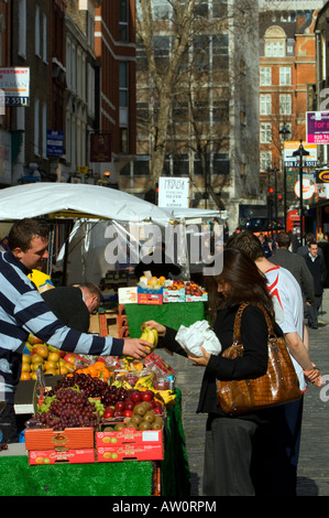 Dans le marché de masse Strutton Victoria SW1 London United Kingdom Europe Banque D'Images