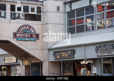 Zone de shopping sur Cannery Row n le Monterey, Monterey County, Californie, USA Banque D'Images