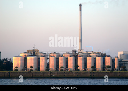 Les chars dans le port de Hambourg, Hambourg, Allemagne Banque D'Images