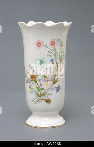 Assiette céramique fine vase Banque D'Images