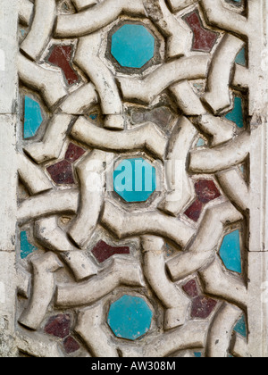 Détail de la décoration de l'entrée au complexe du Sultan al-Mu'ayyad, Le Caire, Egypte Banque D'Images