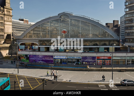 Hall de la gare Liverpool Lime Street. Re-conçu depuis cette photo a été prise. Banque D'Images