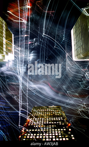 Une vue sur Canary Wharf de nuit Banque D'Images