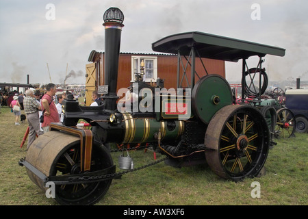 Rouleau à vapeur d'époque, Dorset, juste de la vapeur 2005 Banque D'Images