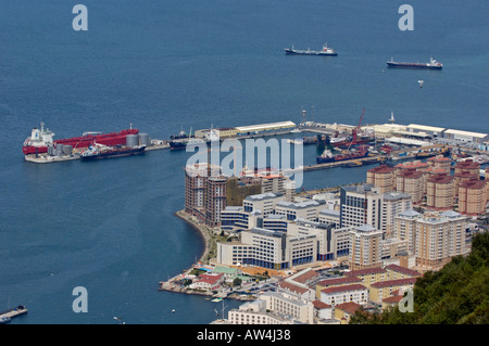 Ville de Gibraltar et le port Vue de la partie supérieure du Rocher Nature Reserve Banque D'Images