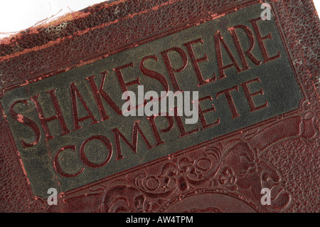 Vieux livre leatherbound de Complete Works of William Shakespeare Banque D'Images