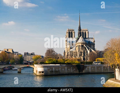La Cathédrale Notre Dame, Paris en hiver Banque D'Images