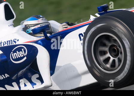 Nick Heidfeld GER dans la F1 BMW Sauber de course de Formule 1 08 pendant une session de test sur le circuit de Catalunya Banque D'Images