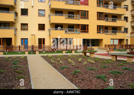 Immeuble d'appartements à Ursynow district de Varsovie, Pologne Banque D'Images